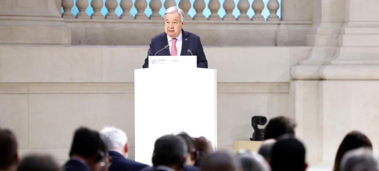 El Secretario General de la ONU, António Guterres, se dirige a los participantes en la Cumbre de Acción sobre la Inteligencia Artificial, en París, Francia.