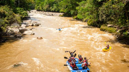 El turismo y la naturaleza generan tejido social y paz en el río Pato, en Caquetá